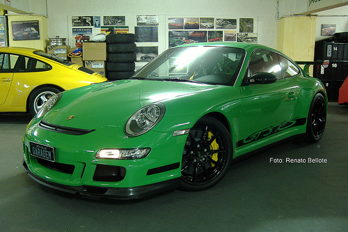 Porsche 997 GT3 RS that is 1 of 4 in Brazil » green-gt3-rs-6